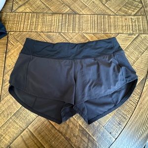 Lululemon Black Speed Up Low-Rise 2.5”